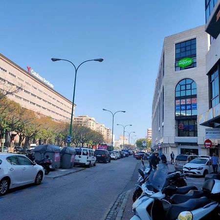 Апартаменты Corazon De Nervion, Excelente Ubicacion, Opcion Parking Севилья Экстерьер фото